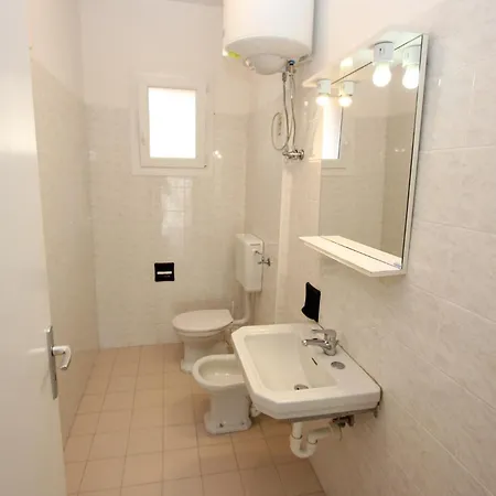 Lägenhet Modern One Bedroom Flat In - Beahost Bibione