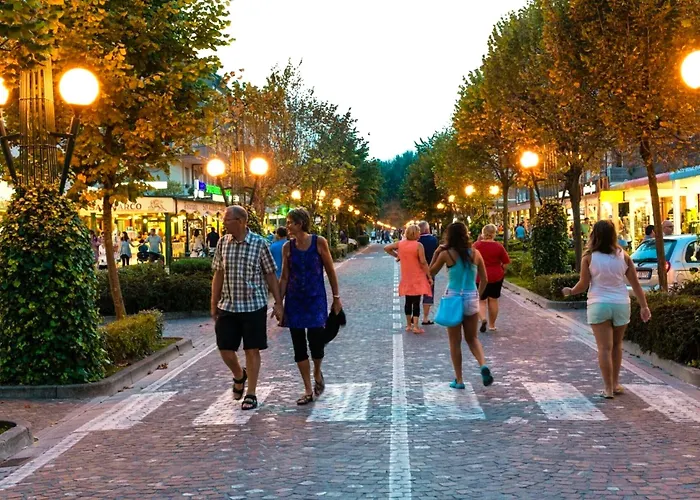 Modern One Bedroom Flat In - Beahost Апартаменты Бибионе