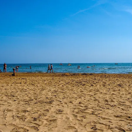 Modern One Bedroom Flat In - Beahost * Bibione